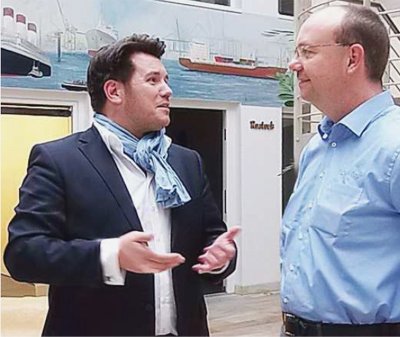 Markus Gahr von in-trading im Gespräch mit Peter Möller von DreamRobot. Markus Gahr von in-trading im Gespräch mit Peter Möller von DreamRobot.